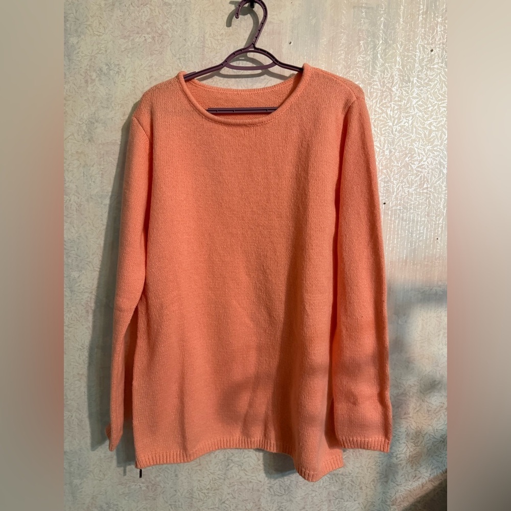 Source Unknown‎ Peach Scoop Neck Sweater With Zipper On One Side. Soft And Cozy.